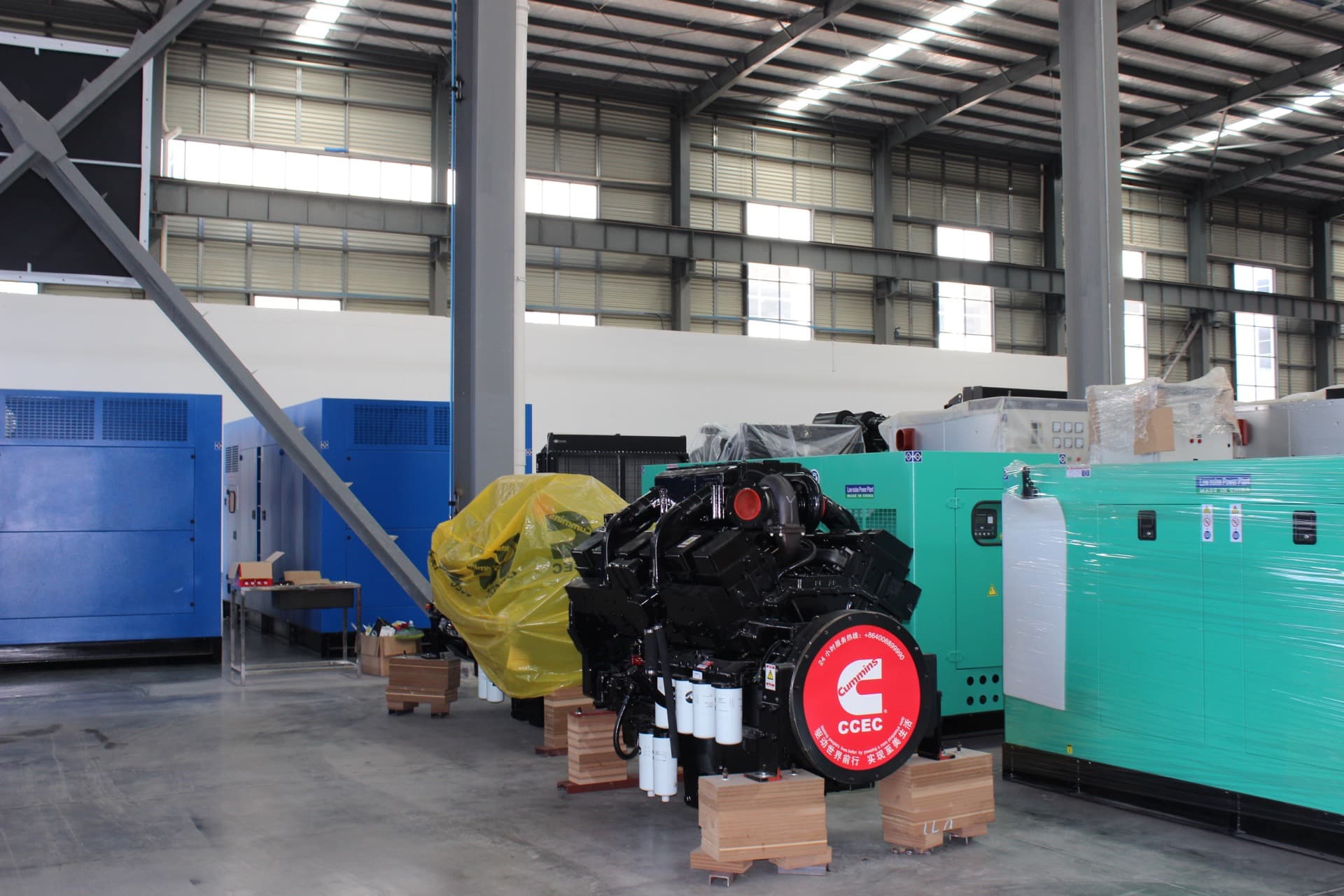 Industrial diesel generator set for critical power supply